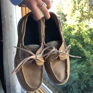 SPERRY woman’s bluefish boat shoes